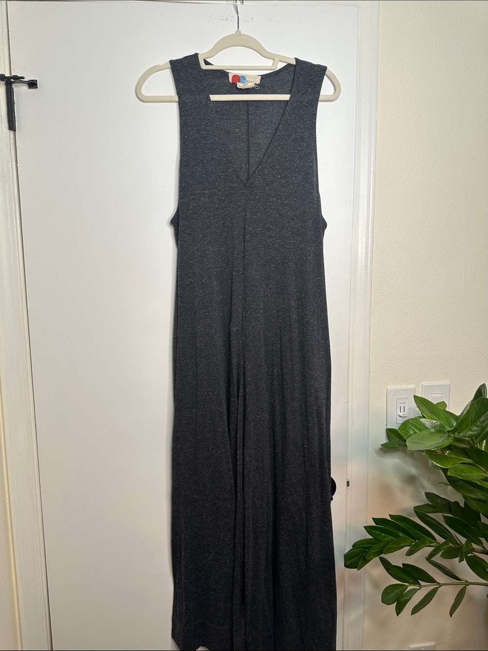 FP Beach Women's Dark Gray Sleeveless V-Neck Jumpsuit